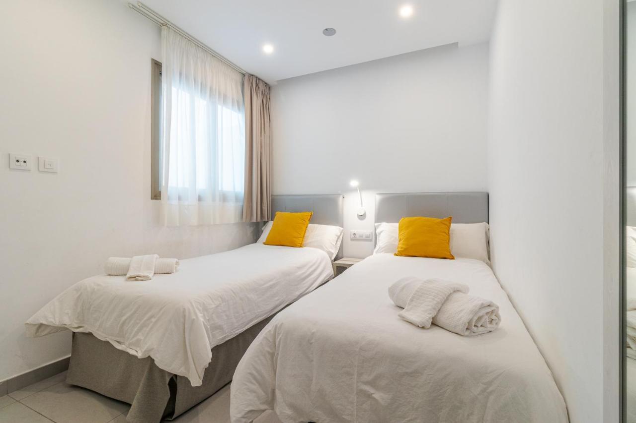 Modern Flat Canteras